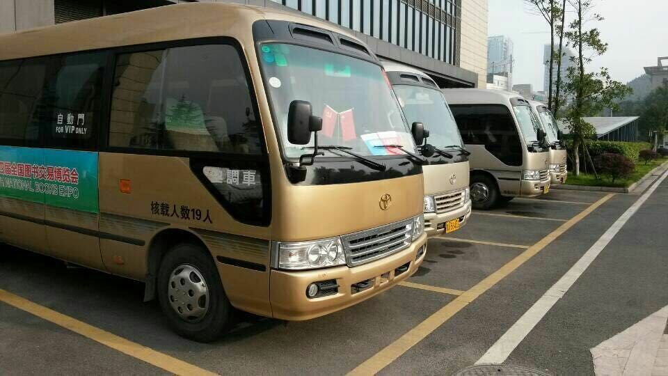 复件 17座中巴车