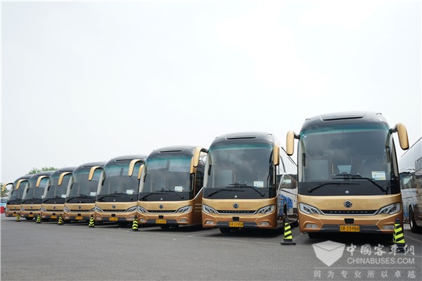 金旅XML6129J15S1客车(柴油国五24-54座)