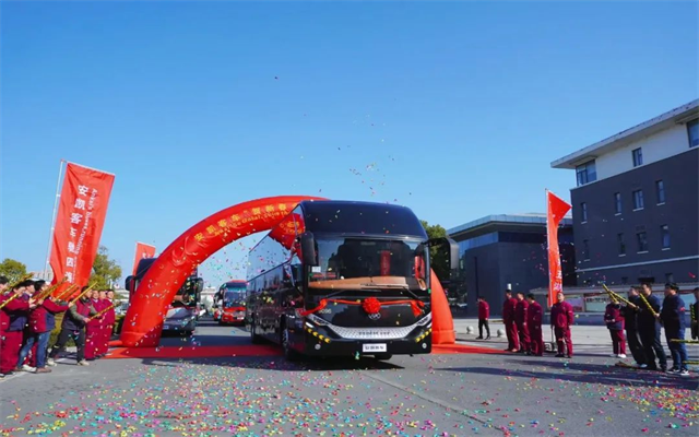 安凯客车2025年新春首发 276台车辆驶向全球多个国家