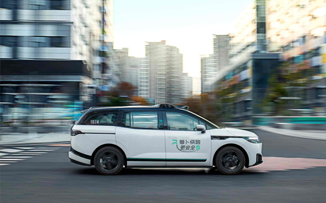 从两会提案看自动驾驶 加快立法破局 释放产业新动能