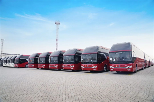 良好口碑赢得超高复购率！金旅234台高端旅游客运车“驶”向沙特