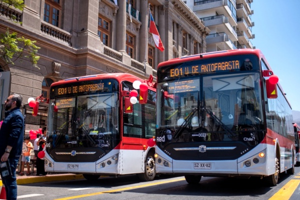 牌面拉满！智利总统出席中通895辆纯电客车交付仪式