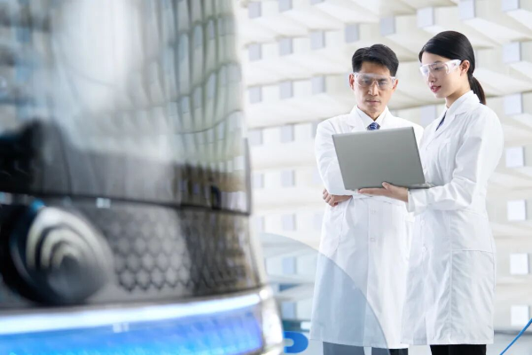 宇通荣登“2025中国大企业创新100强”榜单 科技创新实力助推企业攀登高峰