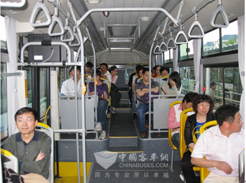 万象保障服务   践行世博理念