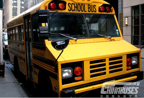 蓝鸟 Mini Bird(2.4米宽为特殊需求的客户制作的一款校车)