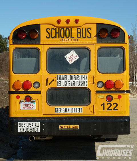 第二代蓝鸟Vision 三分之一后视图