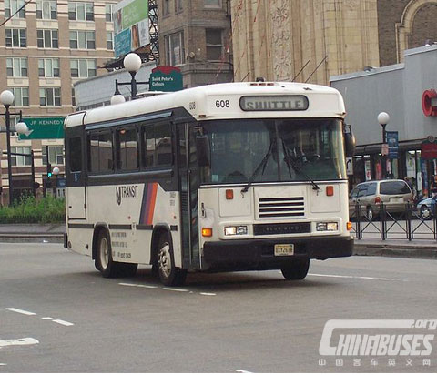 蓝鸟 CS 公共巴士