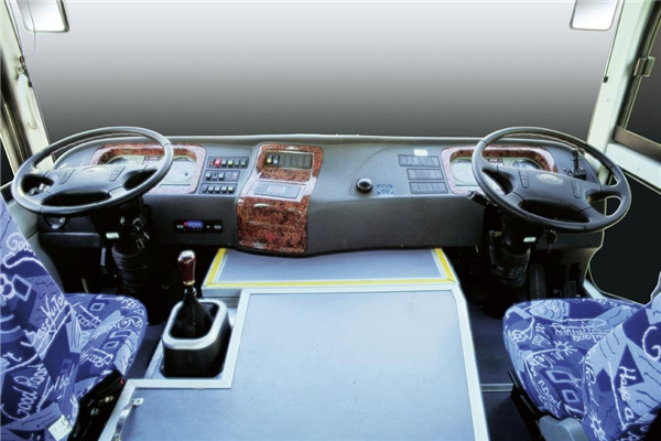 宇通ZK5110XLHN4教练车（天然气国五10-23座）