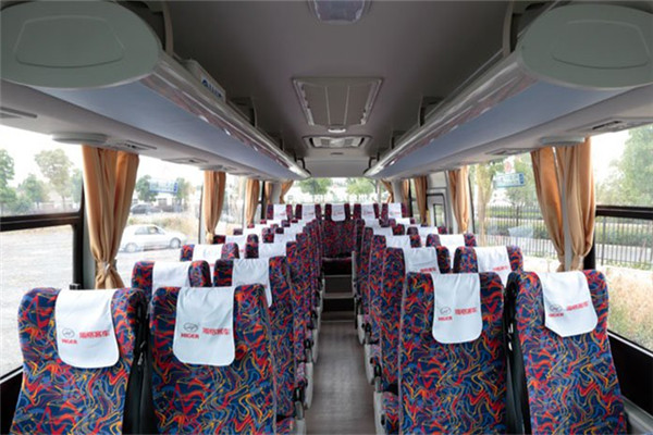 海格KLQ6882KAC51客车（天然气国五24-38座）