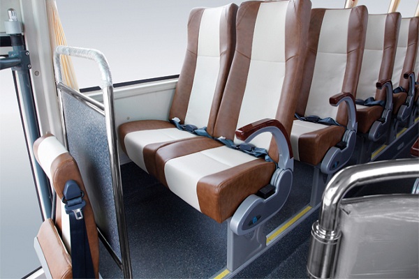 金旅XML6103J25N客车（天然气国五24-48座）