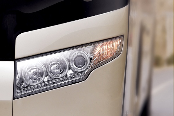 金旅XML6125J25N客车（天然气国五24-55座）