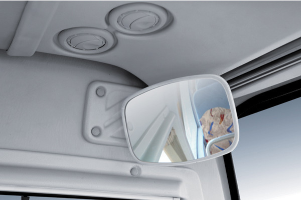 金旅XML6807J15Y客车（柴油国五24-34座）