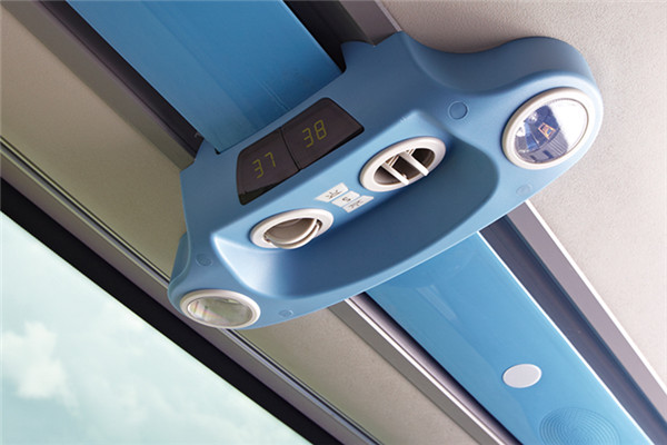 金龙XMQ6129FYN5B客车（天然气国五24-51座）