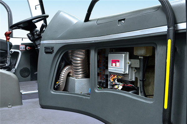 金龙XMQ6112AYD5C1客车（柴油国五24-52座）