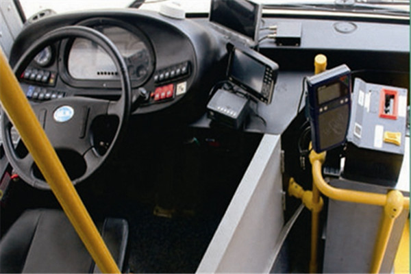 百路佳JXK6180BA5N公交车（天然气国五10-54座）