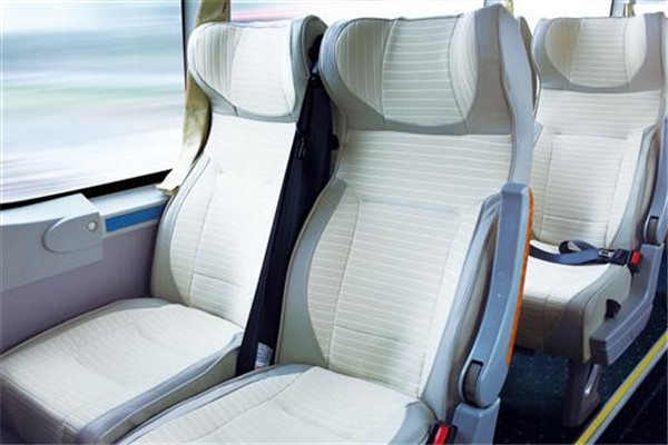 亚星YBL6138H2QCP2客车（天然气国五24-67座）