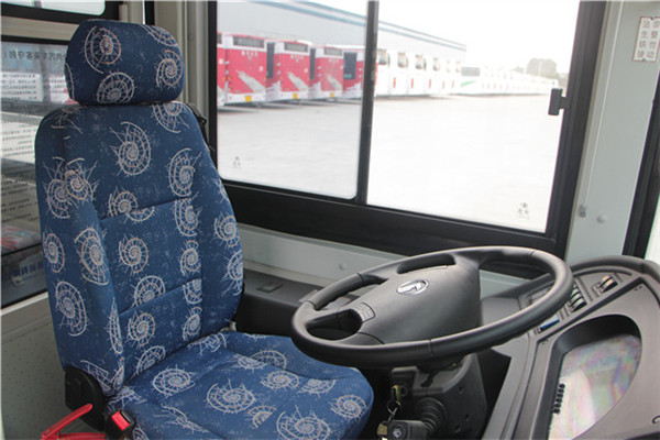 南京金龙NJL6129BEV13公交车（纯电动24-36座）