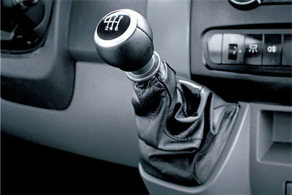 南京金龙NJL6600BEV57客车（纯电动10-18座）