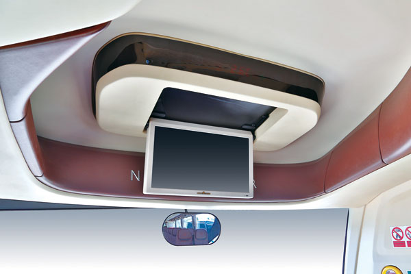 金旅XML6129J15S客车（柴油国五24-55座）