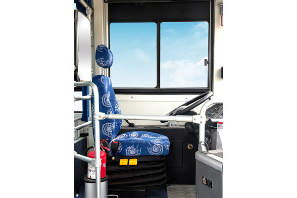 南京金龙NJL6100EVG1公交车（纯电动19-37座）